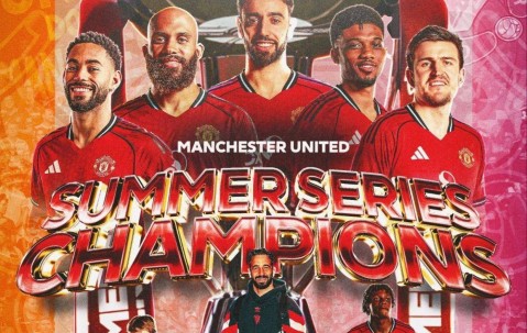 阿莫林解释坚持踢343理由！欲带曼联20年，球队已进步不再想辞职