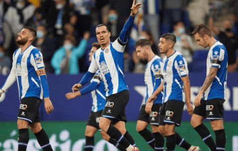 西甲保级生死劫！巴伦西亚主场两连胜迎苦主，奥维耶多 3 连败遇锋线救星？