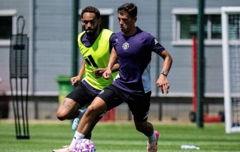 曼联青训福登入选战桑德兰大名单！两人复出，阿莫林面临50场魔咒