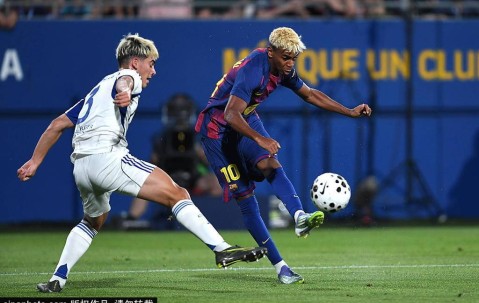 里瓦尔多：巴萨与去年相比尚早，维尼修斯替补是成长策略