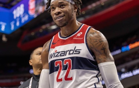 若勇士追不到霍福德 刚刚被裁的霍姆斯将是新选择