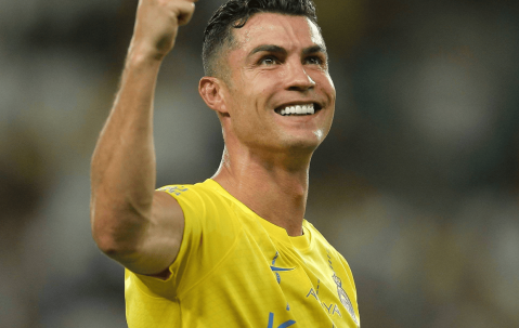 C罗：永不言弃的传奇