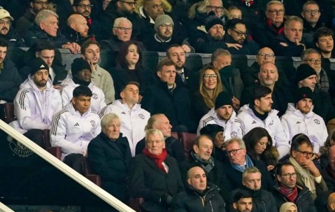 B费芒特下轮复出，曼联6000万铁腰恐重回冷板凳！传球水平遭嘲讽