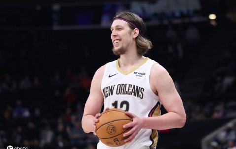 文班帮手+1！马刺送出两小将 从奇才得到奥利尼克