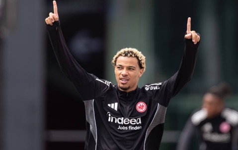 TA：利物浦就引进埃基蒂克的可能性与法兰克福展开接触