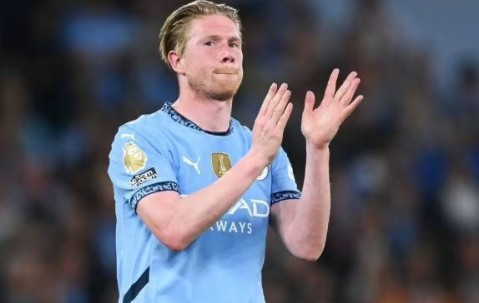 德布劳内表示“没有借口”并为失误致歉，曼城为他设立纪念雕像