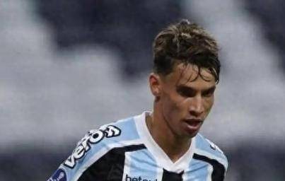 乌拉圭国脚中卫成鲁能冬窗新援黑马，曾效力意甲，未来以官宣为准