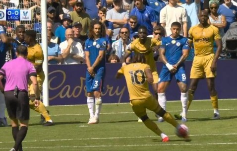 英超官方解释水晶宫进球被吹：射门时格伊距防守方人墙不足一米