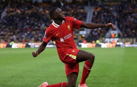 红军德甲大扫货！豪掷4.25亿签7人，拜仁甘拜下风！