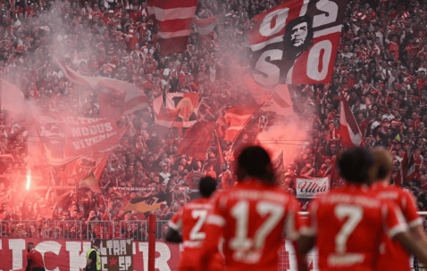 德甲霸主踢疯了：5球横扫，狂揽3连胜，凯恩太犀利：独造3球