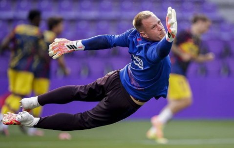 西甲队医：特狮康复过程将很复杂，门将频繁扭转对脊椎背肌负担大