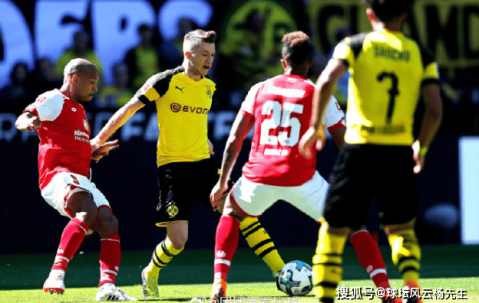 德甲第5轮：多特蒙德2-0战胜十人美因茨，送给美因茨主场三连败！