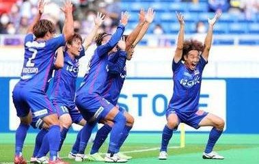 德甲中游与保级对决！科隆主场迎战奥格斯堡，争欧战队能否稳固上游位置？