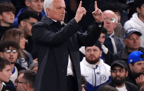 “狂人”回家，三分至上：切尔西1-0贝蒂斯，穆帅温情致谢，马雷斯卡“丑陋”首胜