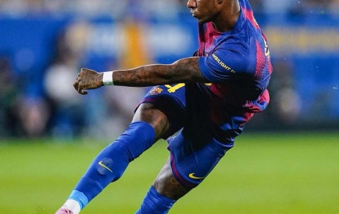 从曼联弃儿到巴萨尖刀，他要在家乡父老面前，为自己正名