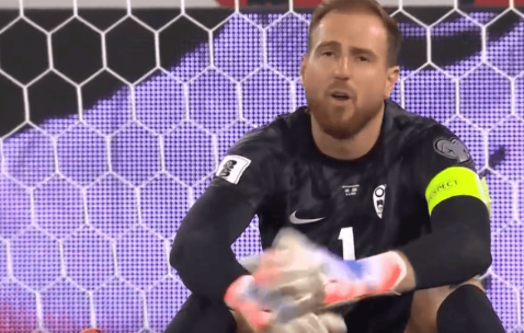 奥布拉克太绝望：3次被攻破球门，曼联超级新援哑火：6场0进球