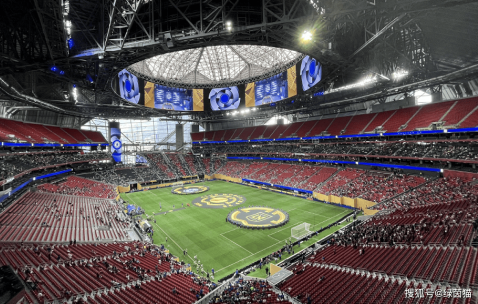 里程碑之战！切尔西2-0迎开门红，恩佐盛赞德拉普，上座率扎心