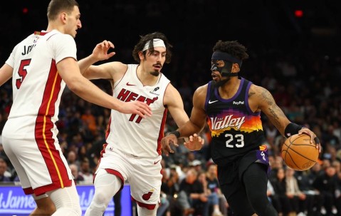 阿德巴约22+7狄龙26分 热火胜太阳