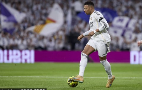 2亿欧豪赌！曼联挖皇马核心，贝林厄姆真会弃欧冠冲红魔？