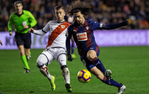 西甲保级生死战！巴列卡诺vs赫塔菲：落魄兄弟的“默契平局”？