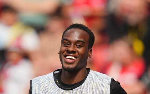 切尔西与20岁天才达成7年协议 首次报价遭拒2天内搞定