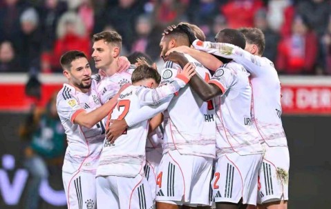 拜仁铸就德甲年度神迹：全年霸榜榜首书写全新历史