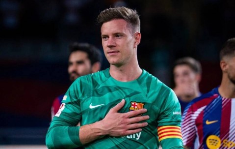 英雄迟暮！特狮与巴萨抗争非明智选择9年前逼宫成功一幕难复制