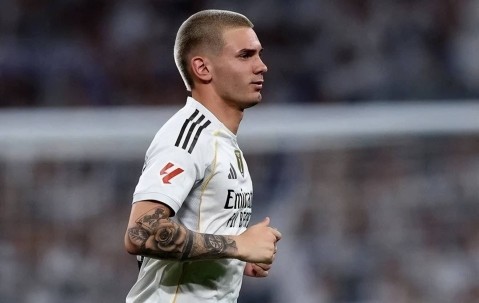 西甲双雄的“青春风暴”：皇马巴萨，谁主沉浮？