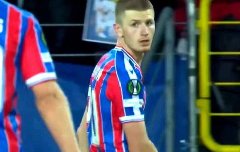 曼联有一君子协定可6500万签新卡里克！拜仁天才入传闻，偶像C罗