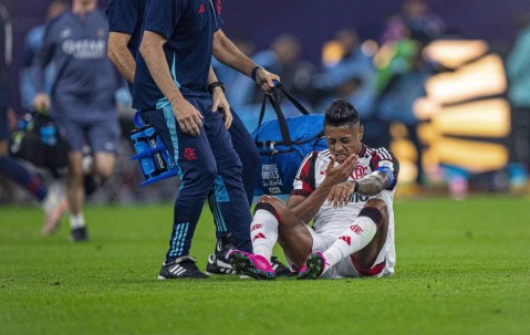 震撼！欧洲杯赛卫冕冠军集体折戟 水晶宫遭遇六级别球队羞辱