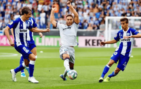 西甲前瞻：皇家贝蒂斯VS阿拉维斯 足球赛前比分预测进球数比分二串一