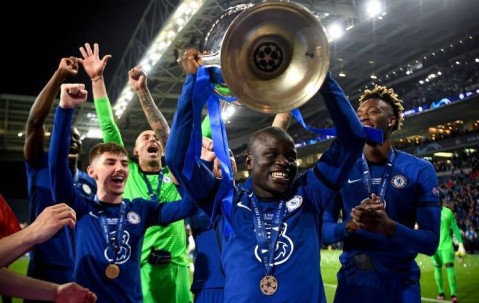 命运齿轮！切尔西夺欧冠、换老板、跌谷底、回前四、夺欧协世俱杯