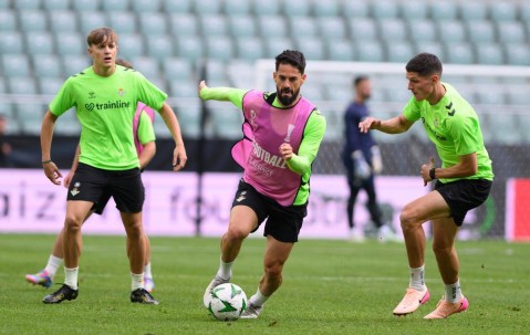 西甲：巴列卡诺VS皇家贝蒂斯，最新比分预测