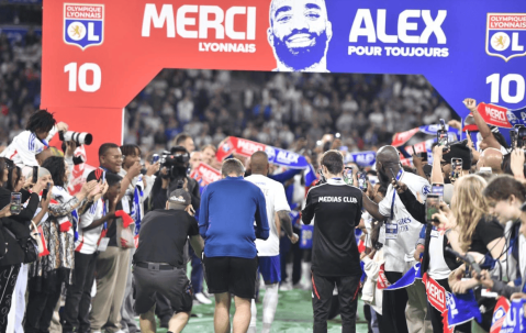 凌晨3点官宣！法甲7冠王遭罚降级，违反财政规则，巴黎违规却没事