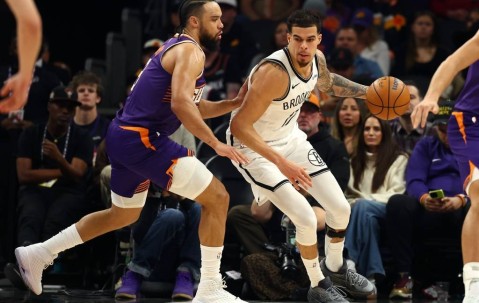 狄龙27分爆冲突小波特空砍36分 太阳主场送篮网6连败