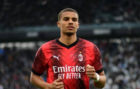 意甲转会纵横：阿莱格里欲签硬朗中锋，国米盯上帕尔马新星