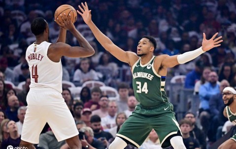 字母哥空砍40+14+9 莫布利21分骑士胜雄鹿