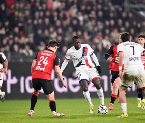 法甲争冠激战正酣:雷恩主场逆袭终结巴黎圣日耳曼七连胜,积分榜形势骤变