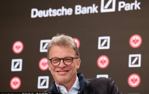 欧冠逆转之夜：萨尔布吕肯3-0击败法甲领头羊，东哥逆风翻盘展现王者风范