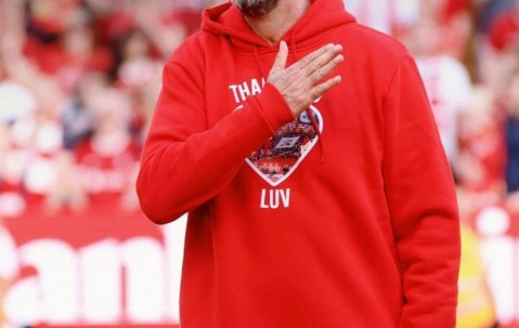 功勋主帅！利物浦祝克洛普58岁生日快乐，执教红军9年斩获8冠