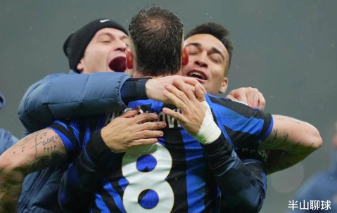 世俱杯激战连连，欧冠亚军强势回归，2-1逆转亚冠三冠王，多特蒙德4-3获胜