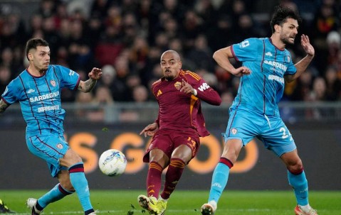 意甲争四激烈升级，罗马主场2-0完胜卡利亚里，尤文图斯被追平