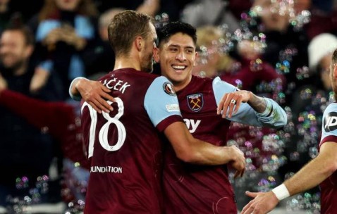 穆里尼奥签约费内巴切新援埃德森·阿尔瓦雷斯延误欧冠报名