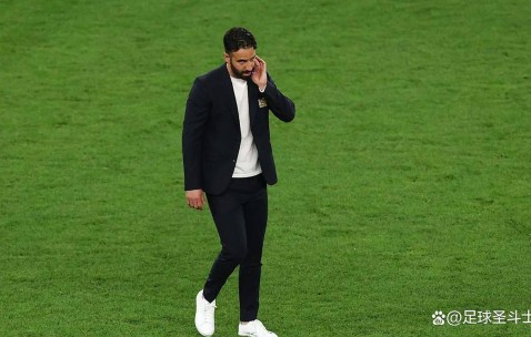 曼联法甲新星争夺战面临多方夹击，转会操作需提速