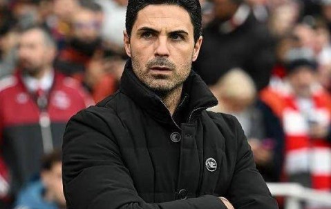 8连胜+10月零丢球！阿森纳2-0晋级联赛杯8强，冲击三冠王