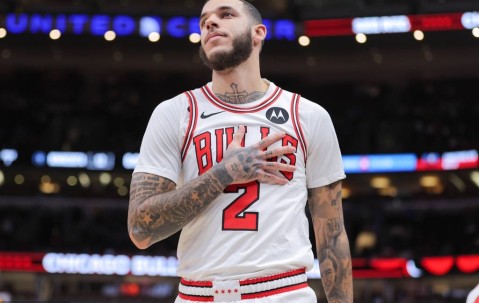 骑士和公牛交易得到大球 4年3800万美元留下梅里尔