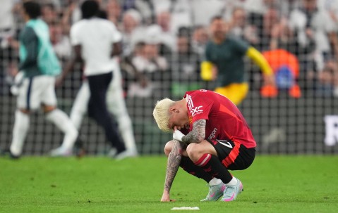 邮报：阿莫林的狠话让加纳乔和队友都确信，他的曼联生涯结束了