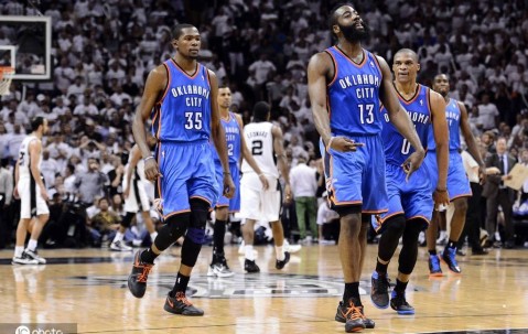 差距！KD两年9000万 哈登两年8150万 威少一年363万