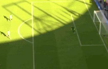 随着巴萨1-4爆冷+皇马笑纳！西甲最新积分榜马竞掉队1