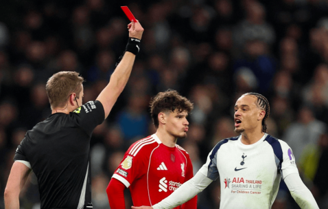 1-2！英超BIG6内战：两员大将染红 8.8亿豪门10轮2胜坐稳下半区